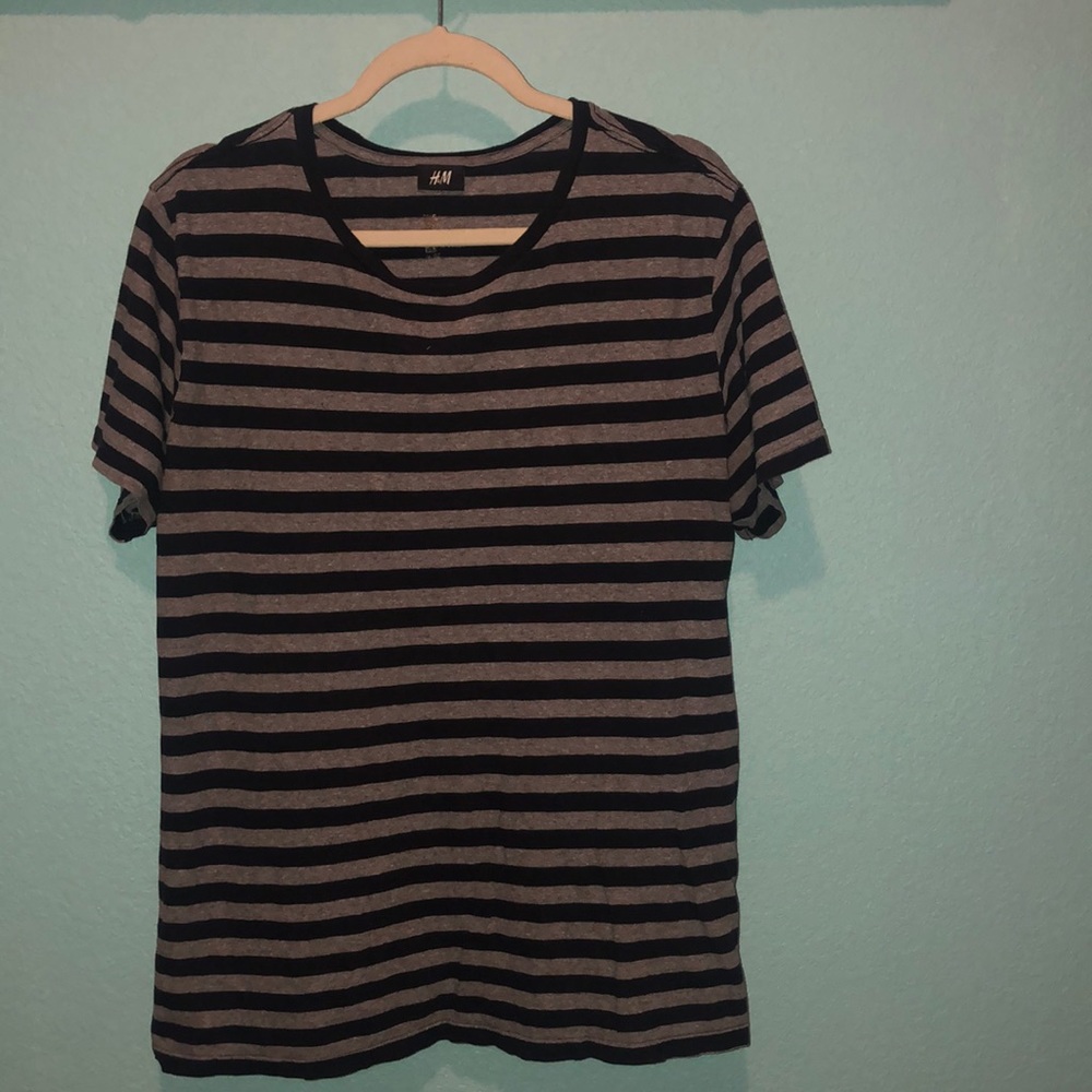 H&M short sleeve top